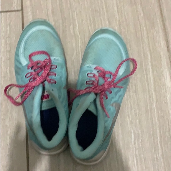 Nike’s - Picture 2 of 3